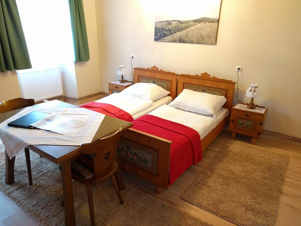 Zantnhof Apartamento Rohrabrunn Exterior foto